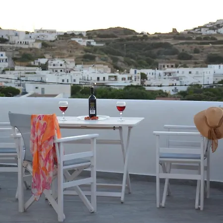 Apartment Rhyolite
