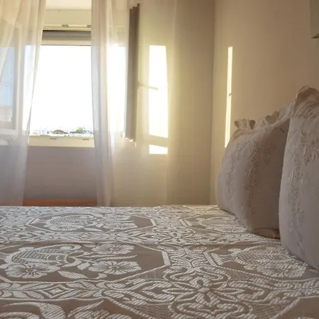 Rhyolite Apartment *