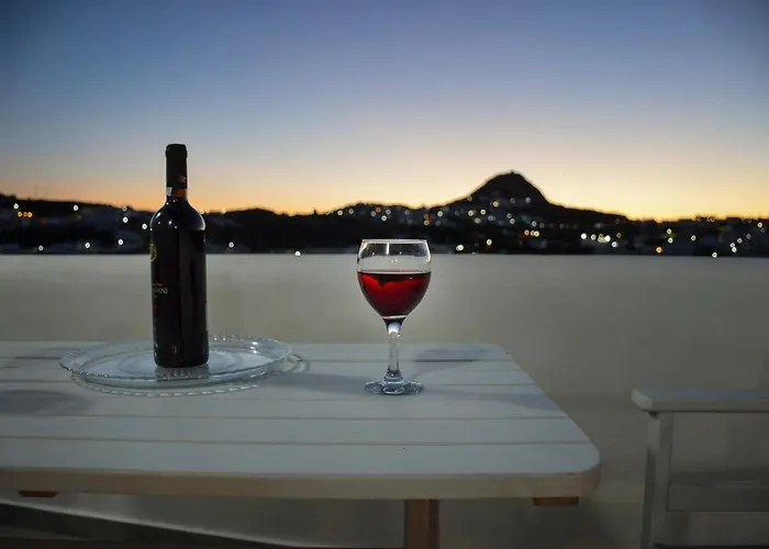 Rhyolite 公寓 Triovasálos